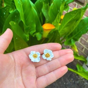 Vintage Clip-On Daisy Earrings